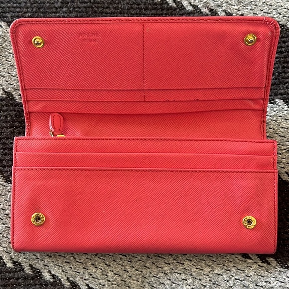 Prada long wallet coral color - Picture 2 of 9
